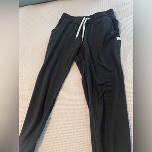 Vuori joggers